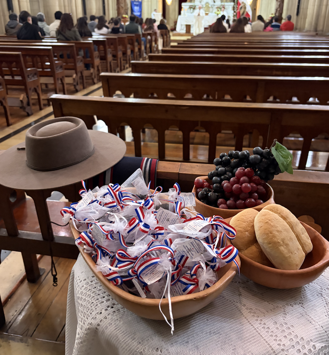 Asociación de Madres, Padres y Apoderados celebró su tradicional Misa de la Chilenidad